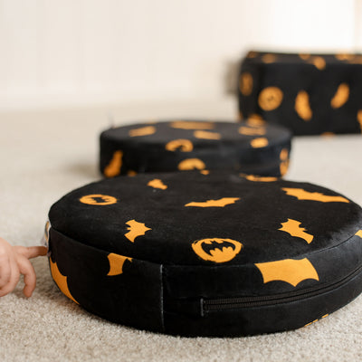 Batman™ x Roo & You™ Sticks & Stones