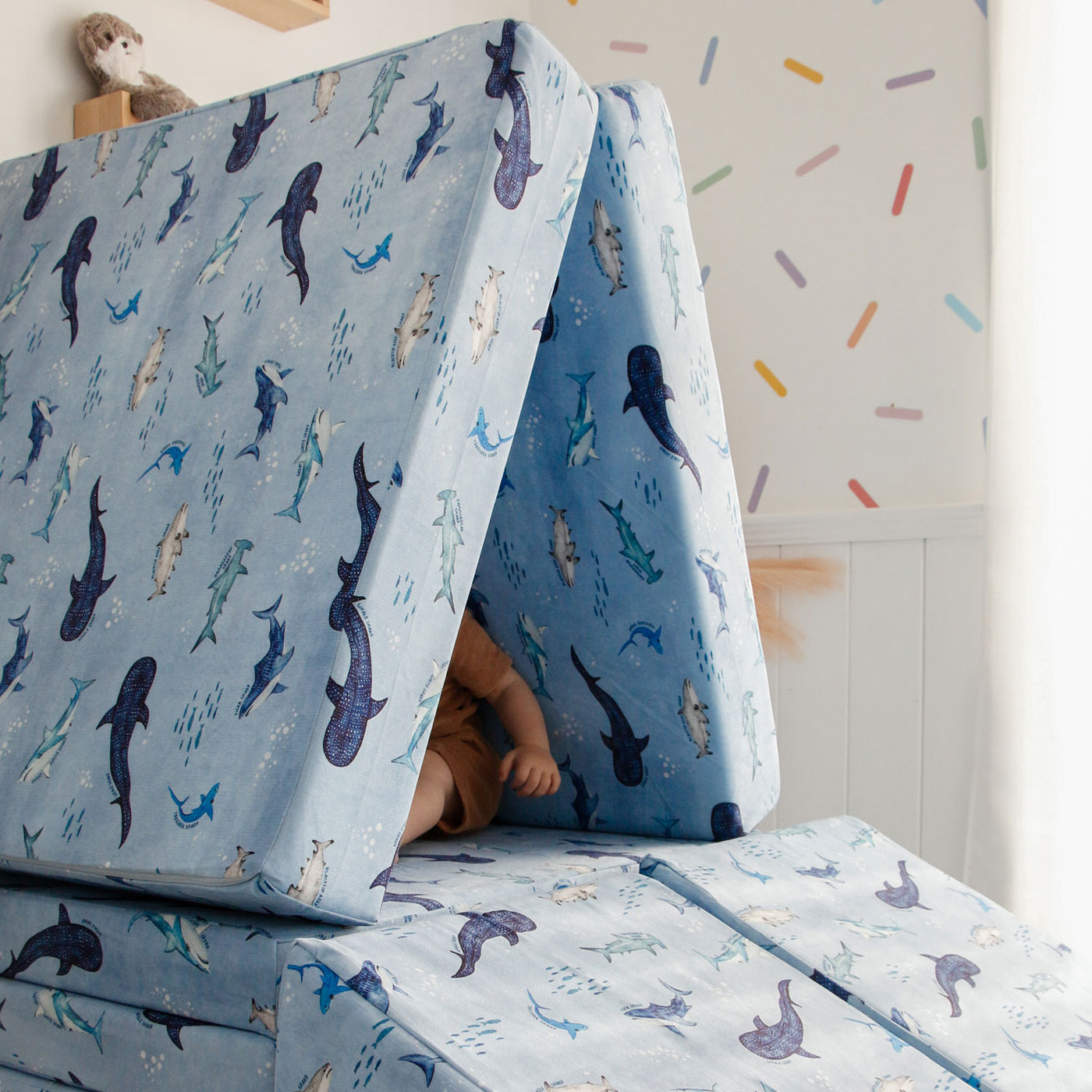 #color_thick-base-cover-set-sharks