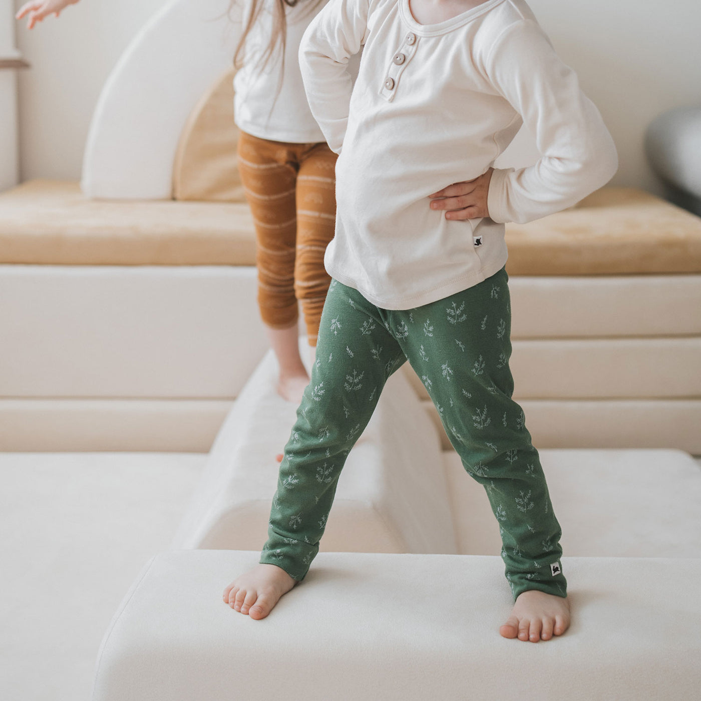 #color_pampas-microsuede